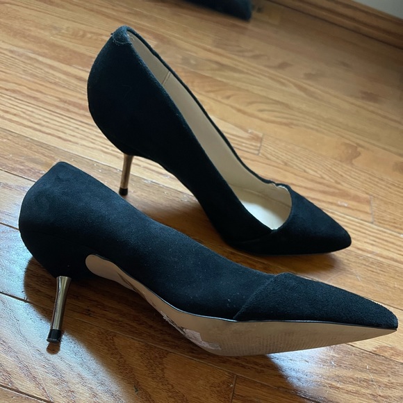 Also Suede low heeled pumps - Picture 2 of 5